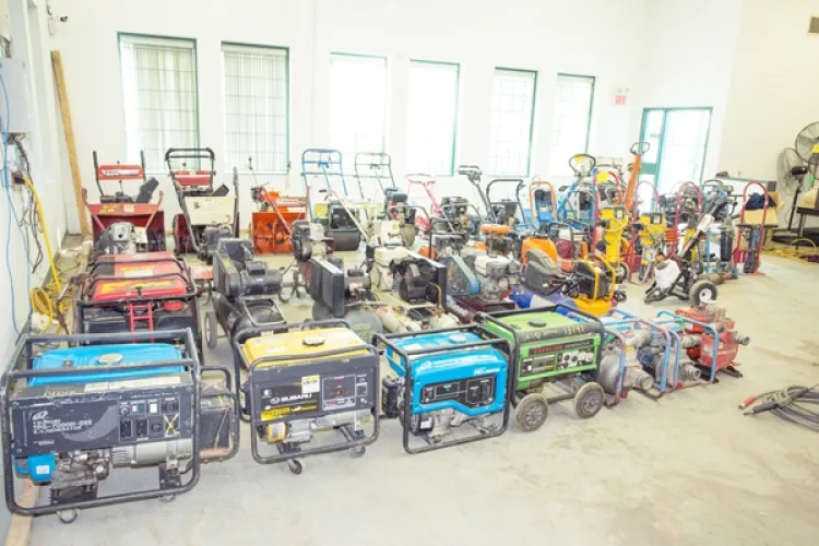 Photo #122 of 2-DAY AUCTION OF LOCATIONS D'OUTILS MATTE INC, LATE MODEL CONSTRUCTION EQUIPMENT FEATURING: (8) ARTICULATED BOOM LIFTS, (5) TELEHANDLERS, (5) SKIDSTEERS, (5) EXCAVATORS, LIGHT TOWERS, SUPPORT EQUIPMENT & MUCH MORE - DAY 1