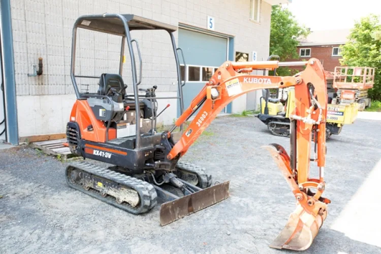 Photo #127 of 2-DAY AUCTION OF LOCATIONS D'OUTILS MATTE INC, LATE MODEL CONSTRUCTION EQUIPMENT FEATURING: (8) ARTICULATED BOOM LIFTS, (5) TELEHANDLERS, (5) SKIDSTEERS, (5) EXCAVATORS, LIGHT TOWERS, SUPPORT EQUIPMENT & MUCH MORE - DAY 1