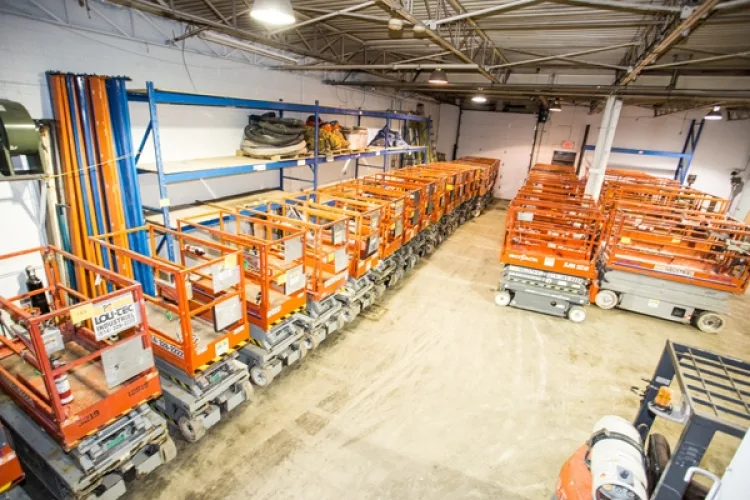 Photo #129 of 2-DAY AUCTION OF LOCATIONS D'OUTILS MATTE INC, LATE MODEL CONSTRUCTION EQUIPMENT FEATURING: (8) ARTICULATED BOOM LIFTS, (5) TELEHANDLERS, (5) SKIDSTEERS, (5) EXCAVATORS, LIGHT TOWERS, SUPPORT EQUIPMENT & MUCH MORE - DAY 1