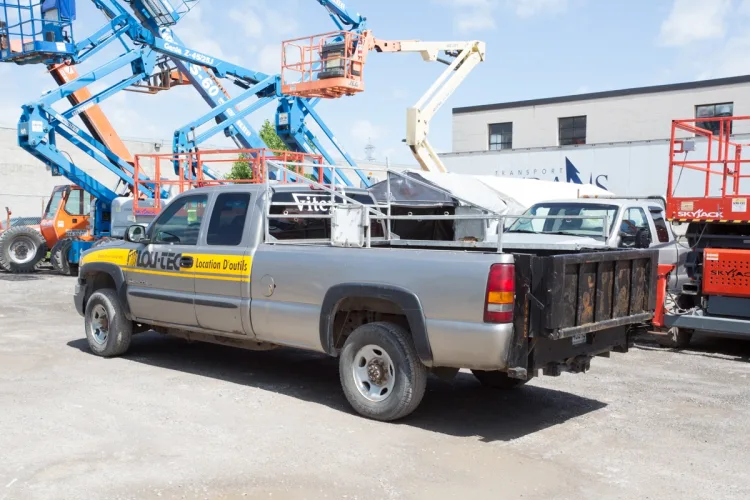 Photo #25 of 2-DAY AUCTION OF LOCATIONS D'OUTILS MATTE INC, LATE MODEL CONSTRUCTION EQUIPMENT FEATURING: (8) ARTICULATED BOOM LIFTS, (5) TELEHANDLERS, (5) SKIDSTEERS, (5) EXCAVATORS, LIGHT TOWERS, SUPPORT EQUIPMENT & MUCH MORE - DAY 2