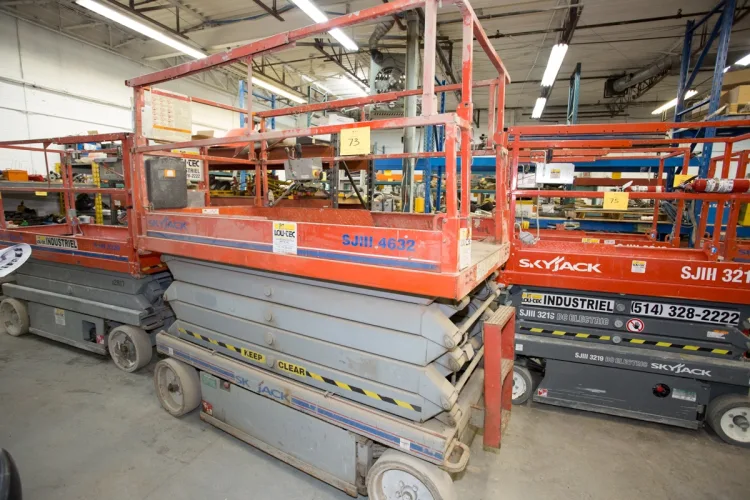 Photo #27 of 2-DAY AUCTION OF LOCATIONS D'OUTILS MATTE INC, LATE MODEL CONSTRUCTION EQUIPMENT FEATURING: (8) ARTICULATED BOOM LIFTS, (5) TELEHANDLERS, (5) SKIDSTEERS, (5) EXCAVATORS, LIGHT TOWERS, SUPPORT EQUIPMENT & MUCH MORE - DAY 2
