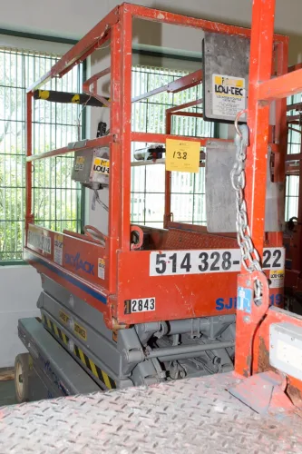 Photo #67 of 2-DAY AUCTION OF LOCATIONS D'OUTILS MATTE INC, LATE MODEL CONSTRUCTION EQUIPMENT FEATURING: (8) ARTICULATED BOOM LIFTS, (5) TELEHANDLERS, (5) SKIDSTEERS, (5) EXCAVATORS, LIGHT TOWERS, SUPPORT EQUIPMENT & MUCH MORE - DAY 2