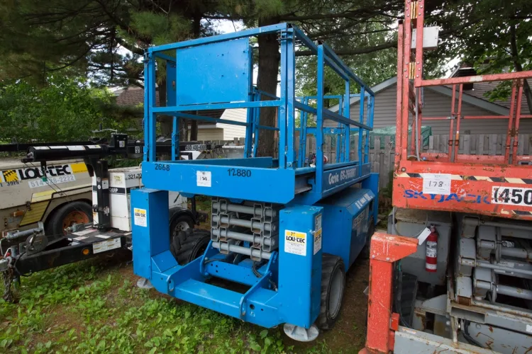 Photo #84 of 2-DAY AUCTION OF LOCATIONS D'OUTILS MATTE INC, LATE MODEL CONSTRUCTION EQUIPMENT FEATURING: (8) ARTICULATED BOOM LIFTS, (5) TELEHANDLERS, (5) SKIDSTEERS, (5) EXCAVATORS, LIGHT TOWERS, SUPPORT EQUIPMENT & MUCH MORE - DAY 2