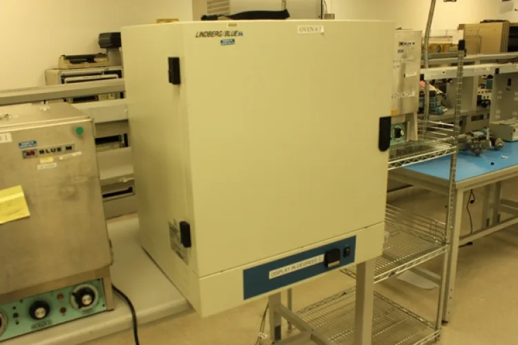 Photo #7 of SHORT NOTICE SALE! SURPLUS EQUIPMENT TO THE ONGOING OPERATIONS OF COM DEV: (7) TENNEY/LUNAIRE TEMP. TEST CHAMBERS, HUBER UNISTAT 530W & 910W, MICROSCOPES, TEST & MEASUREMENT EQUIPMENT, (5) CPI VZK-6901J1 TWT AMPLIFIERS, UNHOLTZ-DICKIE T1000 VIBRATION TEST
