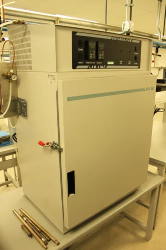 Photo #29 of SHORT NOTICE SALE! SURPLUS EQUIPMENT TO THE ONGOING OPERATIONS OF COM DEV: (7) TENNEY/LUNAIRE TEMP. TEST CHAMBERS, HUBER UNISTAT 530W & 910W, MICROSCOPES, TEST & MEASUREMENT EQUIPMENT, (5) CPI VZK-6901J1 TWT AMPLIFIERS, UNHOLTZ-DICKIE T1000 VIBRATION TEST