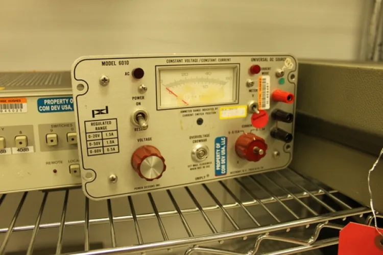 Photo #50 of SHORT NOTICE SALE! SURPLUS EQUIPMENT TO THE ONGOING OPERATIONS OF COM DEV: (7) TENNEY/LUNAIRE TEMP. TEST CHAMBERS, HUBER UNISTAT 530W & 910W, MICROSCOPES, TEST & MEASUREMENT EQUIPMENT, (5) CPI VZK-6901J1 TWT AMPLIFIERS, UNHOLTZ-DICKIE T1000 VIBRATION TEST