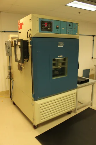 Photo #54 of SHORT NOTICE SALE! SURPLUS EQUIPMENT TO THE ONGOING OPERATIONS OF COM DEV: (7) TENNEY/LUNAIRE TEMP. TEST CHAMBERS, HUBER UNISTAT 530W & 910W, MICROSCOPES, TEST & MEASUREMENT EQUIPMENT, (5) CPI VZK-6901J1 TWT AMPLIFIERS, UNHOLTZ-DICKIE T1000 VIBRATION TEST