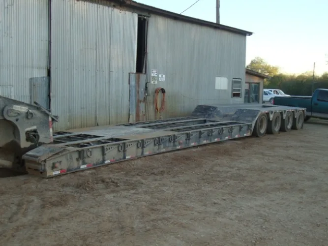 Photo #4 of FORMER ASSETS OF SCHMIDT LAND SERVICES - (100+) OILFIELD CONSTRUCTION VEHICLES, TRAILERS, YELLOW IRON & SUPPORT EQUIPMENT & MUCH MORE...