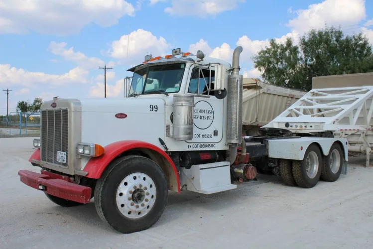 Photo #21 of FORMER ASSETS OF SCHMIDT LAND SERVICES - (100+) OILFIELD CONSTRUCTION VEHICLES, TRAILERS, YELLOW IRON & SUPPORT EQUIPMENT & MUCH MORE...