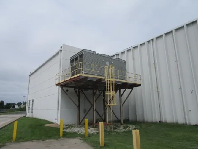 Photo #36 of ASSETS NO LONGER REQUIRED IN THE ONGOING OPERATIONS OF CONTINENTAL COMMERCIAL PRODUCTS, LLC, FEATURING: FOAM & PLASTIC INJECTION MOLDING MACHINES.