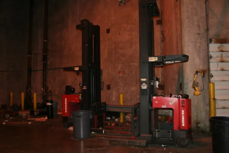 Photo #114 of ASSETS NO LONGER REQUIRED IN THE ONGOING OPERATIONS OF CONTINENTAL COMMERCIAL PRODUCTS, LLC, FEATURING: FOAM & PLASTIC INJECTION MOLDING MACHINES.