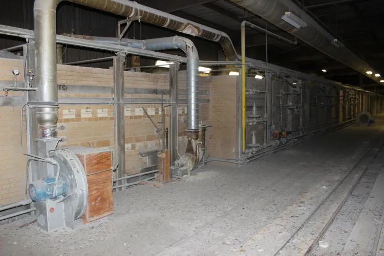 Photo #4 of SURPLUS ASSETS TO THE ONGOING OPERATIONS OF AMERICAN STANDARD BRANDS