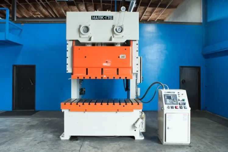Photo #12 of MAJOR FORMER AUTOMOTIVE STAMPING FACILITY- 25 PRESS LINES TO 4500 TONS: TRANSFER, DOUBLE ACTION, HYDRAULIC, STRAIGHT SIDE, OBI, GAPS, TRYOUT, CRANES: OVERHEAD, MOBILE, STRADDLE, GANTRY CRANES TO 80 TON, 5-AXIS VERTICAL GANTRY MILLING MACHINE, OVER 100 CNC