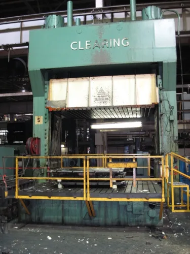 Photo #30 of MAJOR FORMER AUTOMOTIVE STAMPING FACILITY- 25 PRESS LINES TO 4500 TONS: TRANSFER, DOUBLE ACTION, HYDRAULIC, STRAIGHT SIDE, OBI, GAPS, TRYOUT, CRANES: OVERHEAD, MOBILE, STRADDLE, GANTRY CRANES TO 80 TON, 5-AXIS VERTICAL GANTRY MILLING MACHINE, OVER 100 CNC