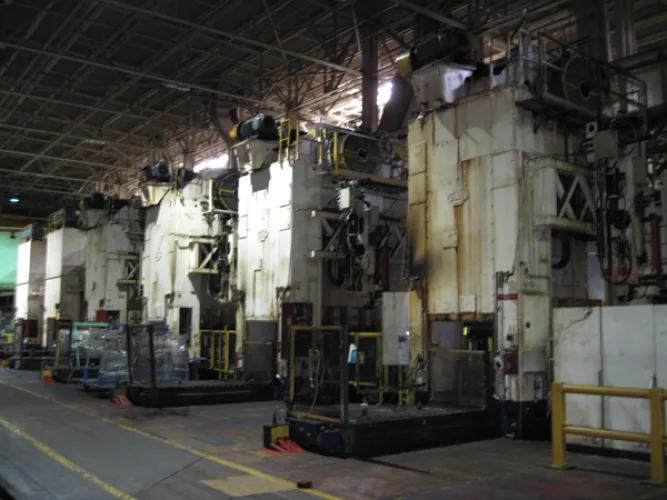 Photo #39 of MAJOR FORMER AUTOMOTIVE STAMPING FACILITY- 25 PRESS LINES TO 4500 TONS: TRANSFER, DOUBLE ACTION, HYDRAULIC, STRAIGHT SIDE, OBI, GAPS, TRYOUT, CRANES: OVERHEAD, MOBILE, STRADDLE, GANTRY CRANES TO 80 TON, 5-AXIS VERTICAL GANTRY MILLING MACHINE, OVER 100 CNC
