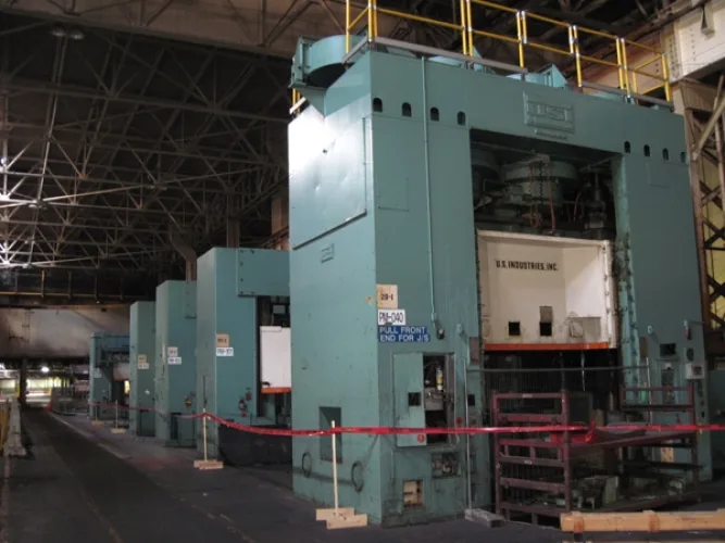Photo #72 of MAJOR FORMER AUTOMOTIVE STAMPING FACILITY- 25 PRESS LINES TO 4500 TONS: TRANSFER, DOUBLE ACTION, HYDRAULIC, STRAIGHT SIDE, OBI, GAPS, TRYOUT, CRANES: OVERHEAD, MOBILE, STRADDLE, GANTRY CRANES TO 80 TON, 5-AXIS VERTICAL GANTRY MILLING MACHINE, OVER 100 CNC