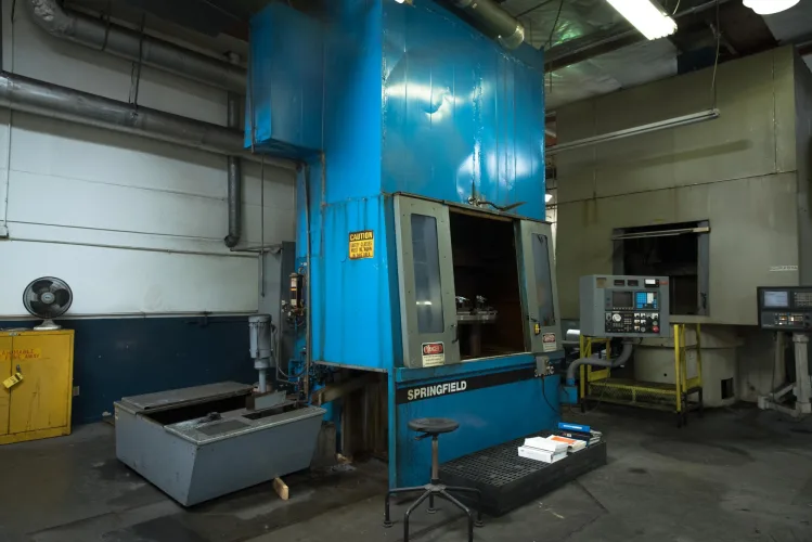 Photo #43 of COMPLETE CLOSURE OF AN AUTOMOTIVE MANUFACTURING PLANT - MERITOR, FEATURING: GLEASON & LIEBHER GEAR HOBBERS, GEAR TESTERS, KURAKI BORING MILL, KLINE SPLINE ROLLERS, MOBILE EQUIPMENT, HEAT TREAT EQUIPMENT & FURNACES & MUCH MORE