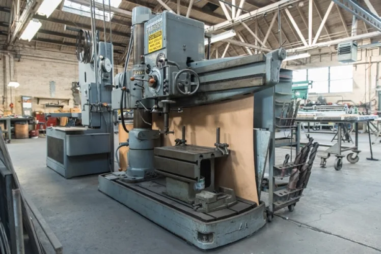 Photo #3 of OWNER RETIRING, WELL MAINTAINED & PRIDE OF OWNERSHIP FABRICATION SHOP - ASSETS OF KRUSE METALS MANUFACTURING CO., FEATURING: 750-TON X 24' CINCINNATI HYDRAULIC PRESS BRAKE, CINCINNATI POWER SHEARS, PINCH POWER ROLLS, NOTCHERS, ROLLING STOCK, TOOLROOM &