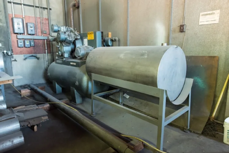 Photo #5 of OWNER RETIRING, WELL MAINTAINED & PRIDE OF OWNERSHIP FABRICATION SHOP - ASSETS OF KRUSE METALS MANUFACTURING CO., FEATURING: 750-TON X 24' CINCINNATI HYDRAULIC PRESS BRAKE, CINCINNATI POWER SHEARS, PINCH POWER ROLLS, NOTCHERS, ROLLING STOCK, TOOLROOM &