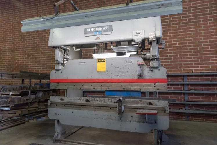 Photo #8 of OWNER RETIRING, WELL MAINTAINED & PRIDE OF OWNERSHIP FABRICATION SHOP - ASSETS OF KRUSE METALS MANUFACTURING CO., FEATURING: 750-TON X 24' CINCINNATI HYDRAULIC PRESS BRAKE, CINCINNATI POWER SHEARS, PINCH POWER ROLLS, NOTCHERS, ROLLING STOCK, TOOLROOM &