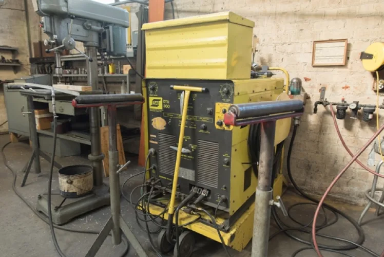 Photo #33 of OWNER RETIRING, WELL MAINTAINED & PRIDE OF OWNERSHIP FABRICATION SHOP - ASSETS OF KRUSE METALS MANUFACTURING CO., FEATURING: 750-TON X 24' CINCINNATI HYDRAULIC PRESS BRAKE, CINCINNATI POWER SHEARS, PINCH POWER ROLLS, NOTCHERS, ROLLING STOCK, TOOLROOM &