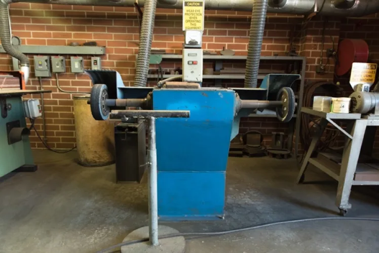 Photo #35 of OWNER RETIRING, WELL MAINTAINED & PRIDE OF OWNERSHIP FABRICATION SHOP - ASSETS OF KRUSE METALS MANUFACTURING CO., FEATURING: 750-TON X 24' CINCINNATI HYDRAULIC PRESS BRAKE, CINCINNATI POWER SHEARS, PINCH POWER ROLLS, NOTCHERS, ROLLING STOCK, TOOLROOM &