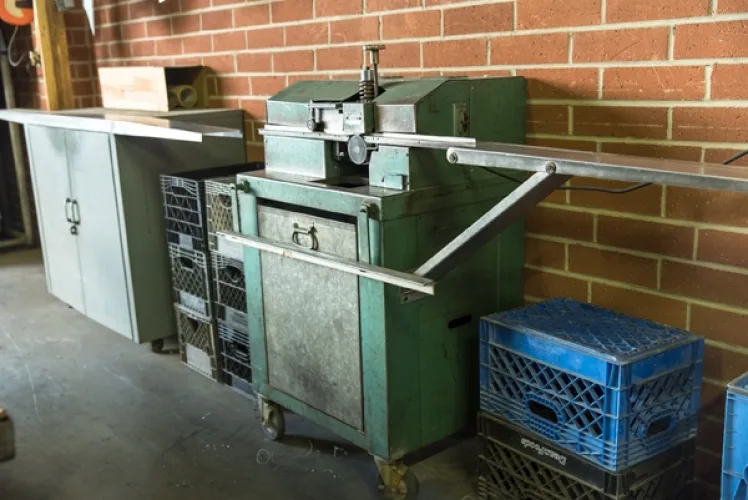Photo #37 of OWNER RETIRING, WELL MAINTAINED & PRIDE OF OWNERSHIP FABRICATION SHOP - ASSETS OF KRUSE METALS MANUFACTURING CO., FEATURING: 750-TON X 24' CINCINNATI HYDRAULIC PRESS BRAKE, CINCINNATI POWER SHEARS, PINCH POWER ROLLS, NOTCHERS, ROLLING STOCK, TOOLROOM &