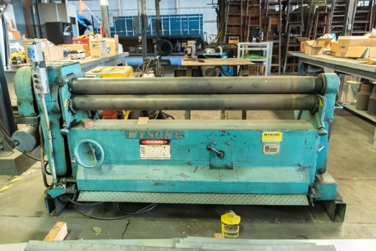 Photo #47 of OWNER RETIRING, WELL MAINTAINED & PRIDE OF OWNERSHIP FABRICATION SHOP - ASSETS OF KRUSE METALS MANUFACTURING CO., FEATURING: 750-TON X 24' CINCINNATI HYDRAULIC PRESS BRAKE, CINCINNATI POWER SHEARS, PINCH POWER ROLLS, NOTCHERS, ROLLING STOCK, TOOLROOM &