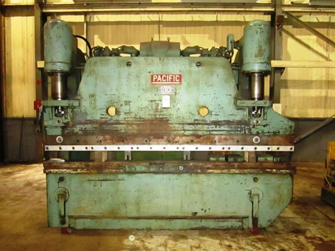 Photo #29 of SHORT NOTICE SALE -  2007 10' X 21' C & G CROSSFIRE ULTRACUT 300 PLASMA SYSTEM, PACIFIC & CINCINNATI PRESS BRAKES, CHURCHILL & TIMESAVER GRINDERS, SAWS, SHEAR, LATHE, MILLS & MUCH MORE