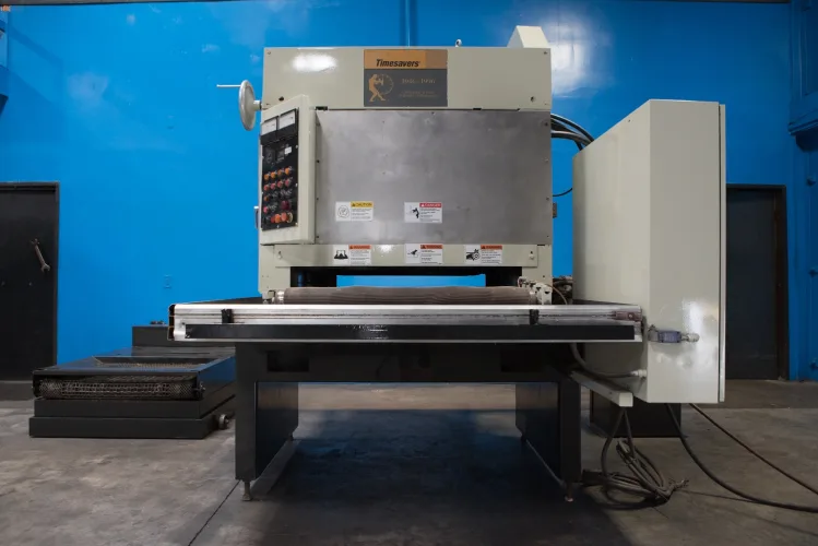 Photo #40 of SHORT NOTICE SALE -  2007 10' X 21' C & G CROSSFIRE ULTRACUT 300 PLASMA SYSTEM, PACIFIC & CINCINNATI PRESS BRAKES, CHURCHILL & TIMESAVER GRINDERS, SAWS, SHEAR, LATHE, MILLS & MUCH MORE