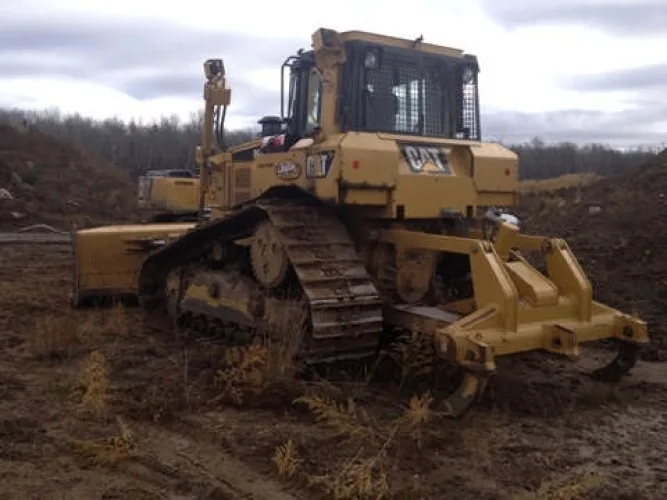 Photo #3 of CLAYTON CONSTRUCTION LTD. - LATE MODEL CATERPILLAR, VOLVO AND HITACHI MOBILE CONSTRUCTION EQUIPMENT