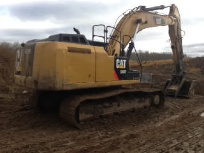 Photo #4 of CLAYTON CONSTRUCTION LTD. - LATE MODEL CATERPILLAR, VOLVO AND HITACHI MOBILE CONSTRUCTION EQUIPMENT
