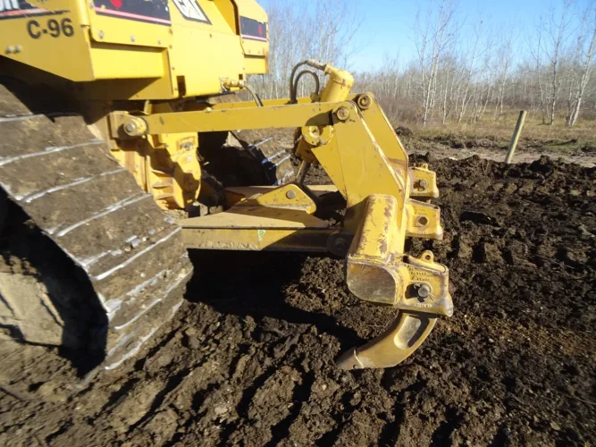 Photo #33 of CLAYTON CONSTRUCTION LTD. - LATE MODEL CATERPILLAR, VOLVO AND HITACHI MOBILE CONSTRUCTION EQUIPMENT