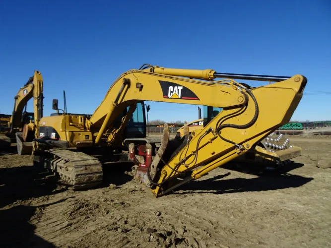 Photo #41 of CLAYTON CONSTRUCTION LTD. - LATE MODEL CATERPILLAR, VOLVO AND HITACHI MOBILE CONSTRUCTION EQUIPMENT