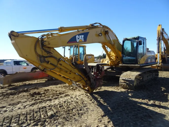 Photo #43 of CLAYTON CONSTRUCTION LTD. - LATE MODEL CATERPILLAR, VOLVO AND HITACHI MOBILE CONSTRUCTION EQUIPMENT