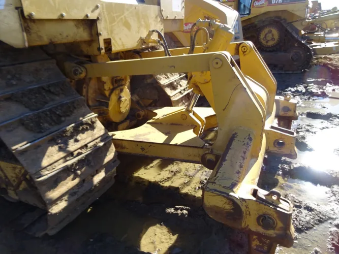 Photo #47 of CLAYTON CONSTRUCTION LTD. - LATE MODEL CATERPILLAR, VOLVO AND HITACHI MOBILE CONSTRUCTION EQUIPMENT