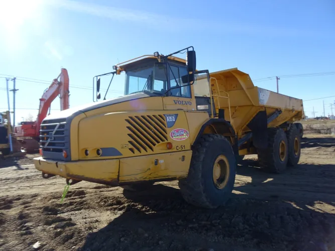 Photo #59 of CLAYTON CONSTRUCTION LTD. - LATE MODEL CATERPILLAR, VOLVO AND HITACHI MOBILE CONSTRUCTION EQUIPMENT