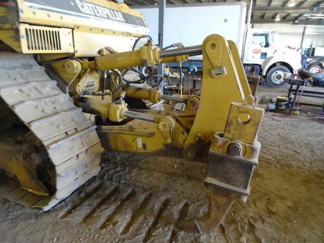 Photo #97 of CLAYTON CONSTRUCTION LTD. - LATE MODEL CATERPILLAR, VOLVO AND HITACHI MOBILE CONSTRUCTION EQUIPMENT