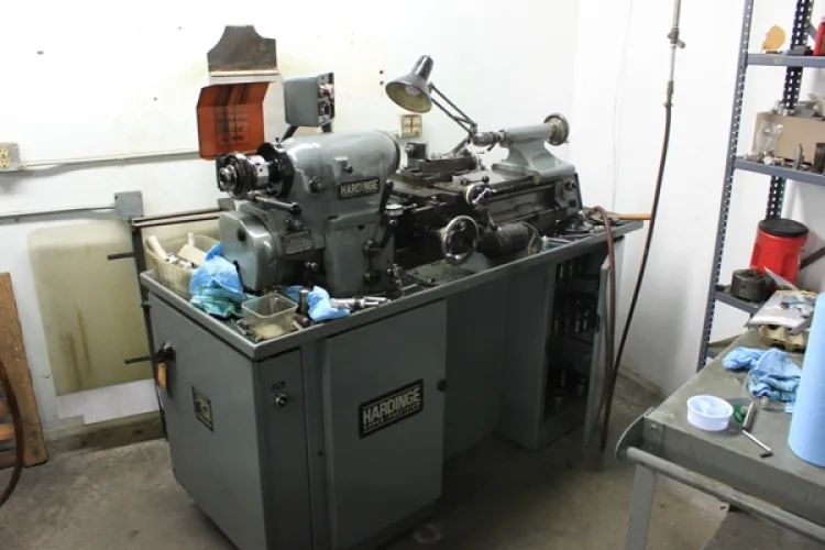 Photo #7 of DUARTE ENGINEERING CO. - MACHINE SHOP EQUIPMENT FEATURING: 2008 MIGHT VIPER PRO1000AP 3-AXIS CNC VMC, LATHES, MILLS, PRECISION HONING MACHINES, HORIZONTAL & VERTICAL BAND SAW, GRINDERS, INSPECTION, TOOLING & MUCH MORE...