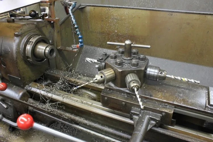 Photo #24 of DUARTE ENGINEERING CO. - MACHINE SHOP EQUIPMENT FEATURING: 2008 MIGHT VIPER PRO1000AP 3-AXIS CNC VMC, LATHES, MILLS, PRECISION HONING MACHINES, HORIZONTAL & VERTICAL BAND SAW, GRINDERS, INSPECTION, TOOLING & MUCH MORE...