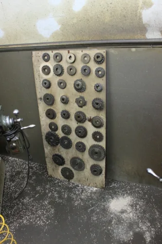 Photo #115 of DUARTE ENGINEERING CO. - MACHINE SHOP EQUIPMENT FEATURING: 2008 MIGHT VIPER PRO1000AP 3-AXIS CNC VMC, LATHES, MILLS, PRECISION HONING MACHINES, HORIZONTAL & VERTICAL BAND SAW, GRINDERS, INSPECTION, TOOLING & MUCH MORE...