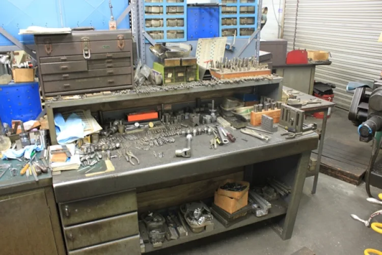 Photo #116 of DUARTE ENGINEERING CO. - MACHINE SHOP EQUIPMENT FEATURING: 2008 MIGHT VIPER PRO1000AP 3-AXIS CNC VMC, LATHES, MILLS, PRECISION HONING MACHINES, HORIZONTAL & VERTICAL BAND SAW, GRINDERS, INSPECTION, TOOLING & MUCH MORE...
