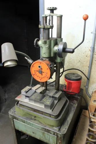 Photo #126 of DUARTE ENGINEERING CO. - MACHINE SHOP EQUIPMENT FEATURING: 2008 MIGHT VIPER PRO1000AP 3-AXIS CNC VMC, LATHES, MILLS, PRECISION HONING MACHINES, HORIZONTAL & VERTICAL BAND SAW, GRINDERS, INSPECTION, TOOLING & MUCH MORE...