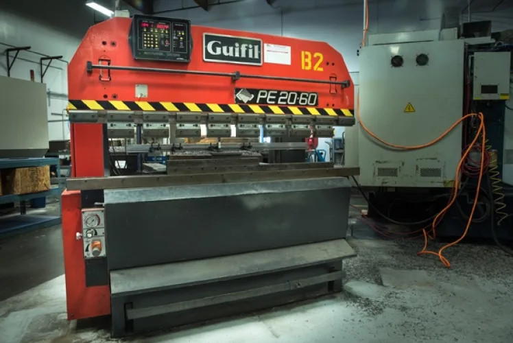 Photo #79 of COMPLETE CLOSURE OF A MULTI-MILLION DOLLAR STATE-OF-THE-ART 5-AXIS CNC AEROSPACE FACILITY - SHEFFIELD MANUFACTURING, INC., FEATURING: 5 AXIS VERTICAL MACHINING CENTERS, PROFILERS, BRIDGE MILLS, MILLING MACHINES, BRAKES, LATHES, TURRET PUNCH PRESS,