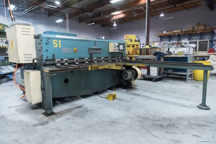Photo #82 of COMPLETE CLOSURE OF A MULTI-MILLION DOLLAR STATE-OF-THE-ART 5-AXIS CNC AEROSPACE FACILITY - SHEFFIELD MANUFACTURING, INC., FEATURING: 5 AXIS VERTICAL MACHINING CENTERS, PROFILERS, BRIDGE MILLS, MILLING MACHINES, BRAKES, LATHES, TURRET PUNCH PRESS,