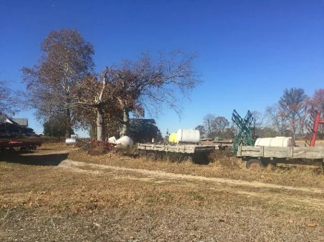 Photo #84 of BY ORDER OF RECEIVER, ASSETS OF KAMMAN'S FARMS, INC -  TRACTORS, BUSSES, TRUCKS, TRAILERS, IMPLEMENTS, ATTACHMENTS, SPRAYERS, IRRIGATION & PROCESSING EQUIP AND MORE!