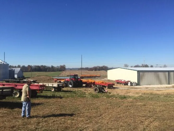 Photo #105 of BY ORDER OF RECEIVER, ASSETS OF KAMMAN'S FARMS, INC -  TRACTORS, BUSSES, TRUCKS, TRAILERS, IMPLEMENTS, ATTACHMENTS, SPRAYERS, IRRIGATION & PROCESSING EQUIP AND MORE!