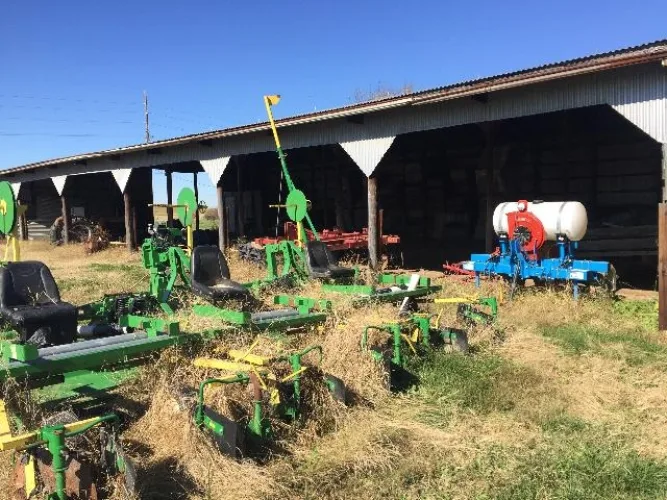 Photo #135 of BY ORDER OF RECEIVER, ASSETS OF KAMMAN'S FARMS, INC -  TRACTORS, BUSSES, TRUCKS, TRAILERS, IMPLEMENTS, ATTACHMENTS, SPRAYERS, IRRIGATION & PROCESSING EQUIP AND MORE!