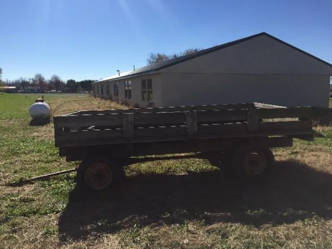Photo #137 of BY ORDER OF RECEIVER, ASSETS OF KAMMAN'S FARMS, INC -  TRACTORS, BUSSES, TRUCKS, TRAILERS, IMPLEMENTS, ATTACHMENTS, SPRAYERS, IRRIGATION & PROCESSING EQUIP AND MORE!