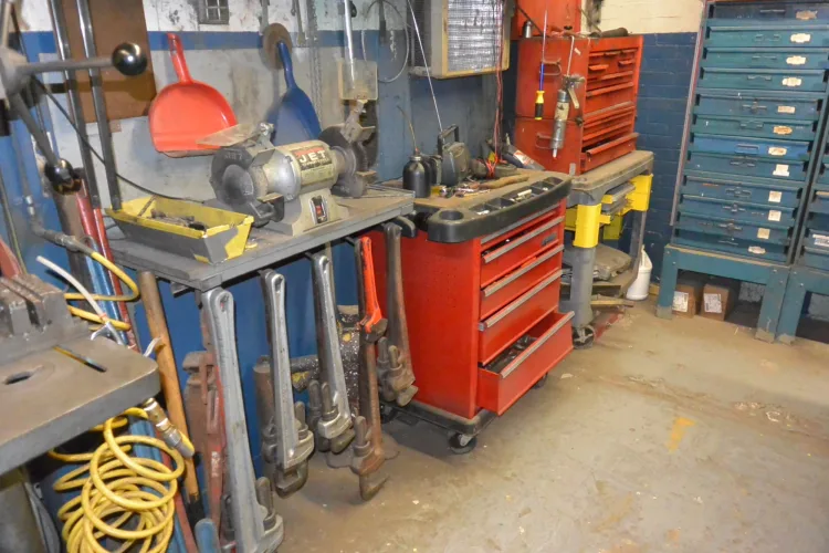 Photo #36 of 2-DAY MULTI-MILLION DOLLAR AUCTION, DAY #1: 6-INDUSTRIAL UNIFORM LAUNDRY PICKUP & DELIVERY FACILITIES: FEATURING: INDUSTRIAL LAUNDRY EQUIPMENT, ROLLING STOCK & INDUSTRIAL REAL-ESTATE • AVAILABLE BY LOCATION IN ITS ENTIRETY & PIECEMEAL
